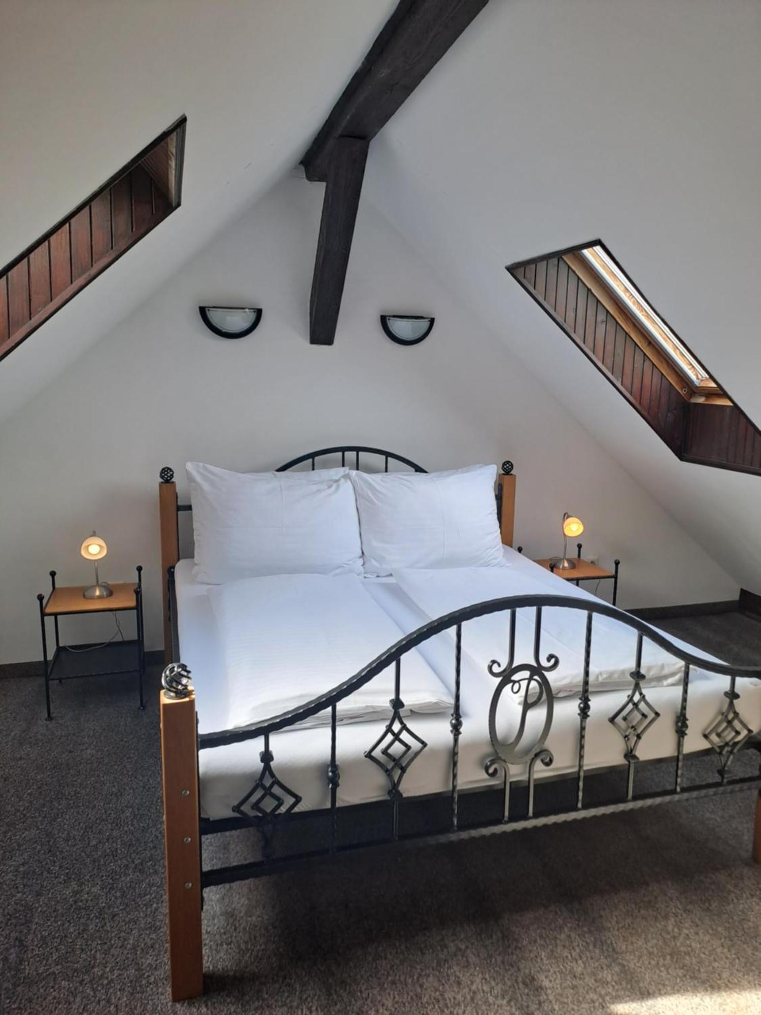 Lesni Hotel Perslak Нова-Быстршице Экстерьер фото