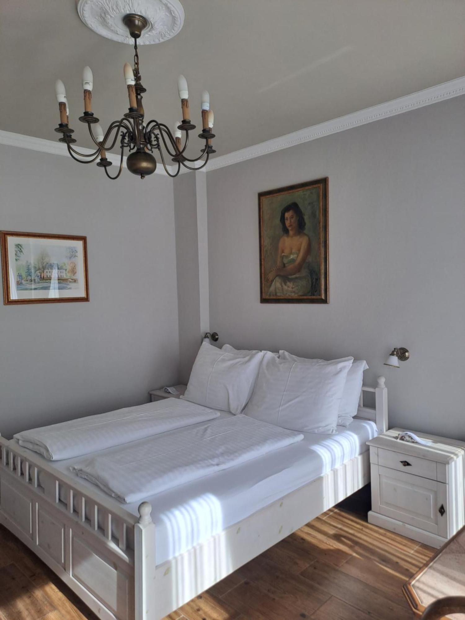 Lesni Hotel Perslak Нова-Быстршице Экстерьер фото